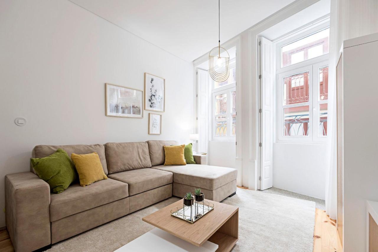 Loios 1Br Flat Downtown By Lovelystay Porto Exterior photo